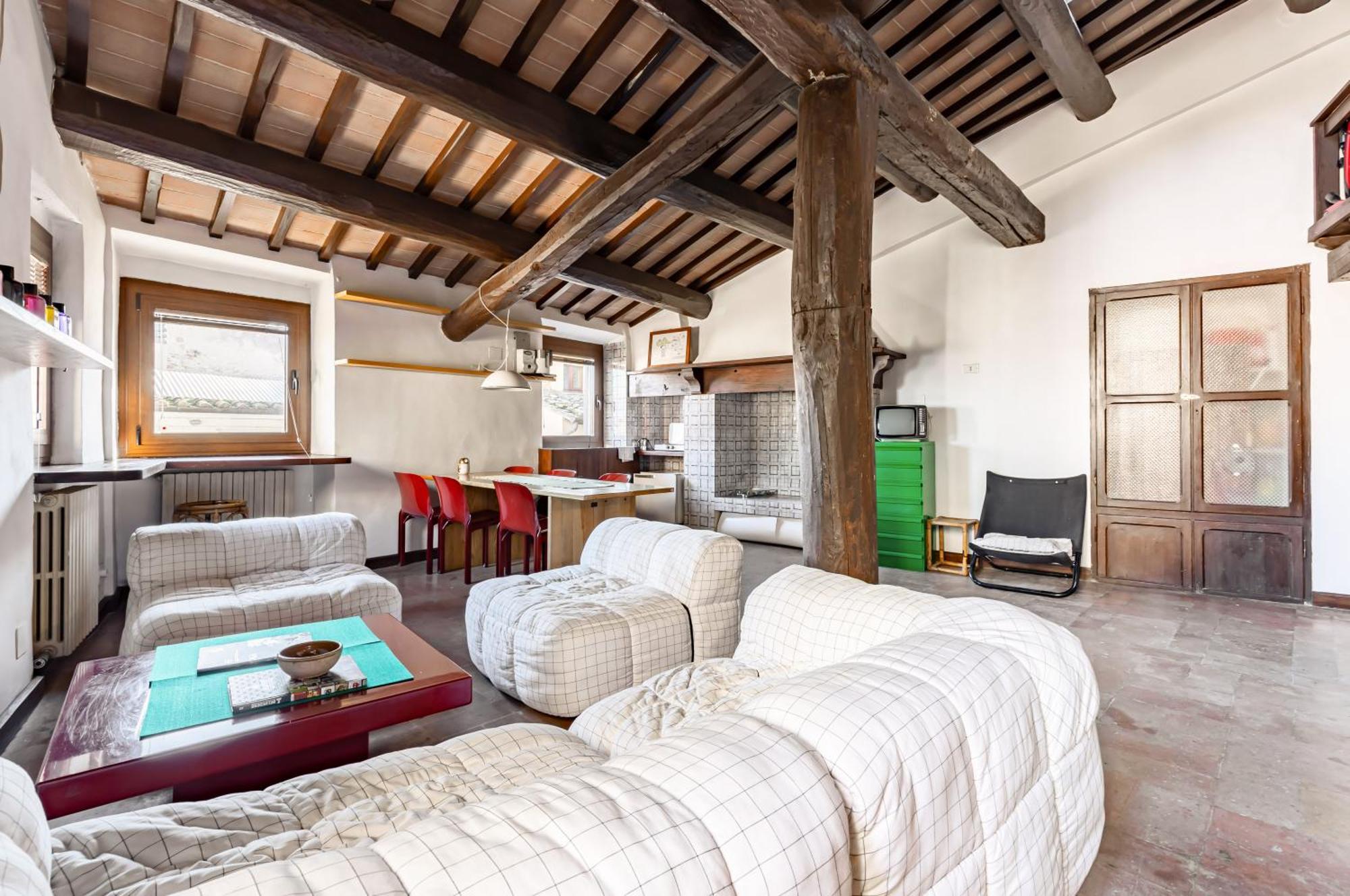 Historic With Rooftop Views